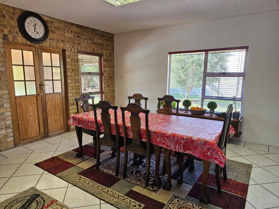 4 Bedroom Property for Sale in Jim Fouchepark Free State